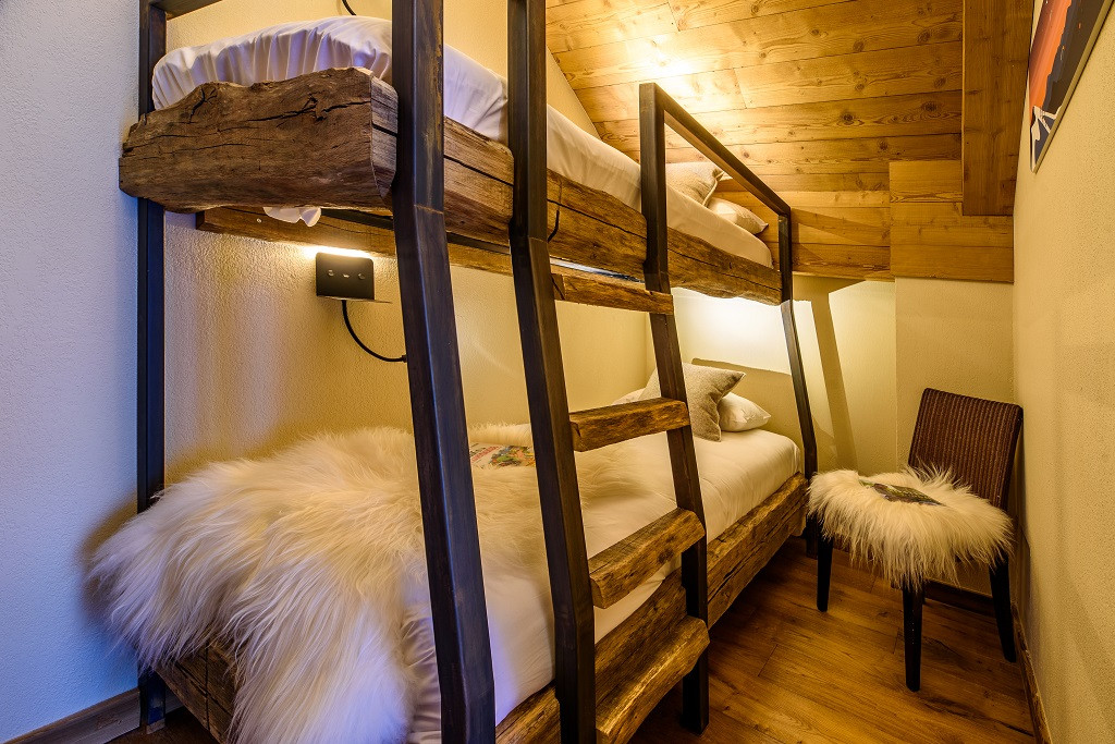 HPH33 - NESTE DE JADE - VIGNEC - CHAMBRE_FAMILIALE_5_LITS - © HOTEL NESTE DE JADE HPH33 - NESTE DE JADE - VIGNEC - CHAMBRE_FAMILIALE_5_LITS