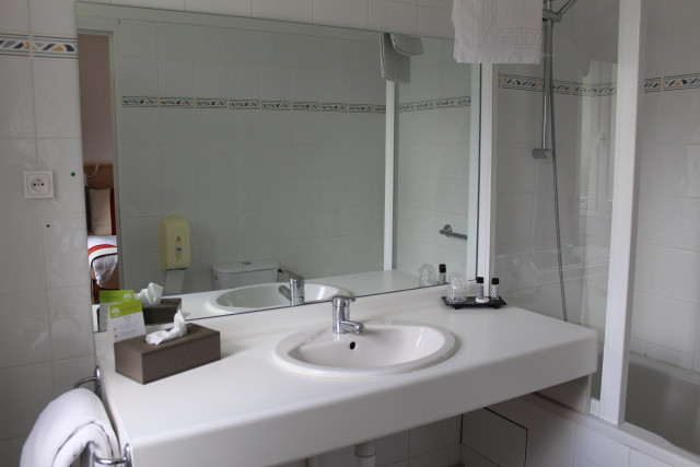 Hotel Mir-Chb single n20-sdb WEB