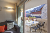 LOCATION_SAINTLARY_T2+_VILLAGE_HYPERCENTRE_AGREABLE_BALCON_ETE_HIVER_VUE_ETAGE1_COSY_EQUIPE