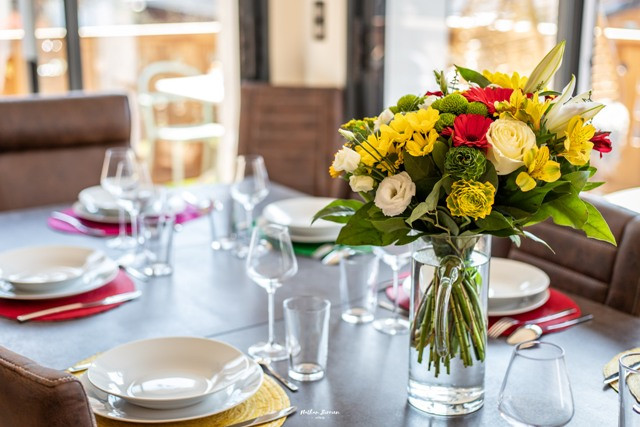 6 BRUN Chalet Comfort @Birrien table sam WEB