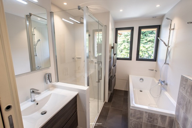 BRUN Chalet Comfort @Birrien sdb