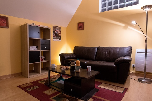 GAUBERT APPARTEMENT T2-SALON WEB