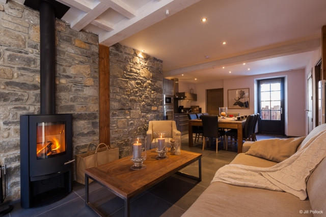 HAUTS ST LARY SAILHAN-GITE LUSTOU SALON