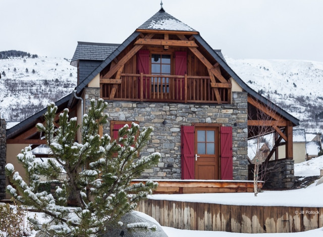 HAUTS ST LARY SAILHAN-GITE PLA D'ADET VUE EXT HIVER