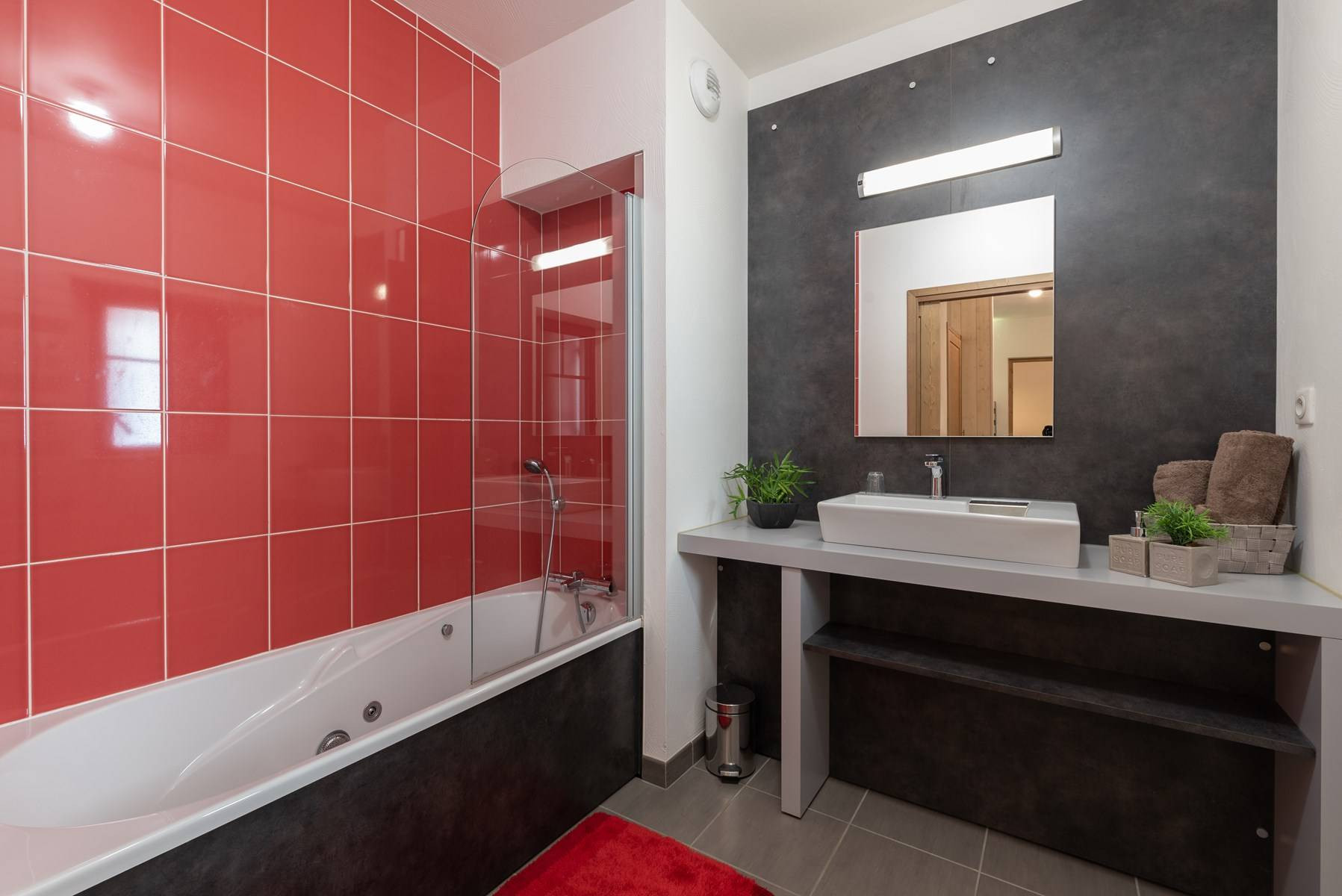 _clients_106517002_photos_168m_7733982