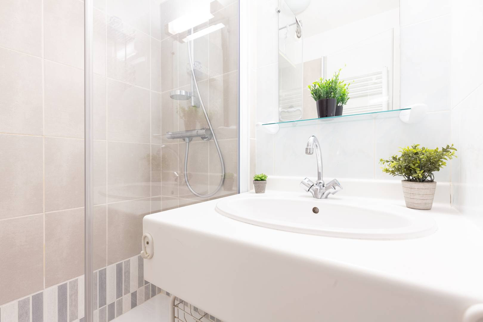 _clients_106517002_photos_18f_8455794