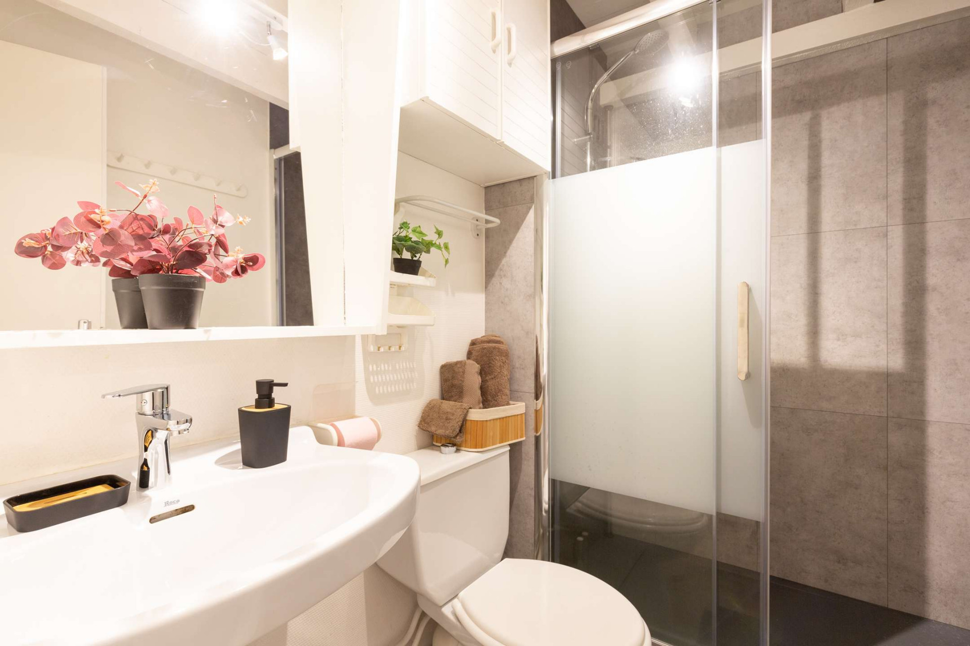 _clients_106517002_photos_408f_8324559 _clients_106517002_photos_408f_8324559