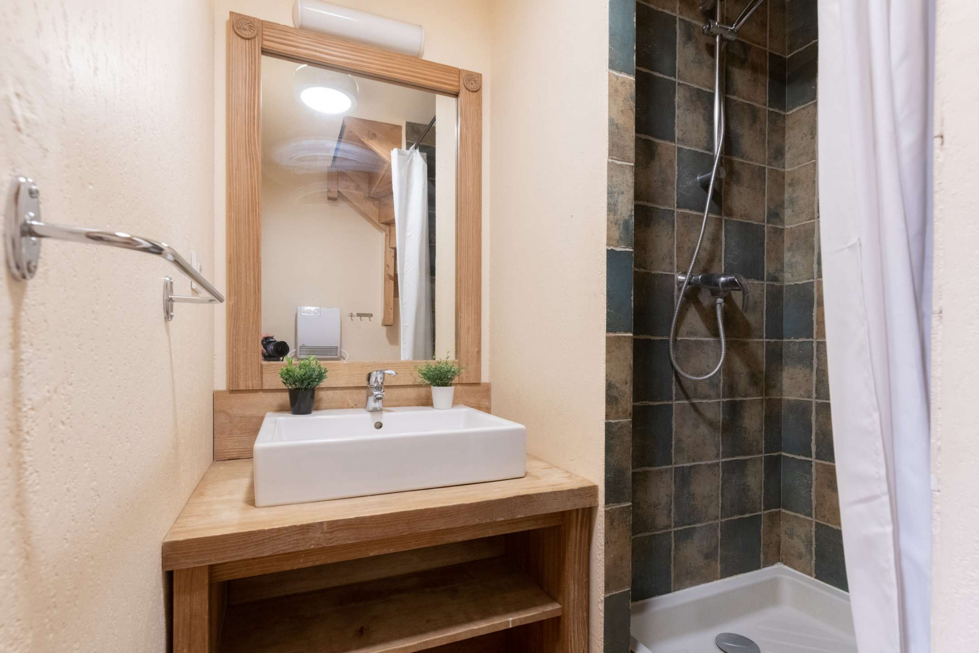 _clients_106517002_photos_482k_7837687 _clients_106517002_photos_482k_7837687