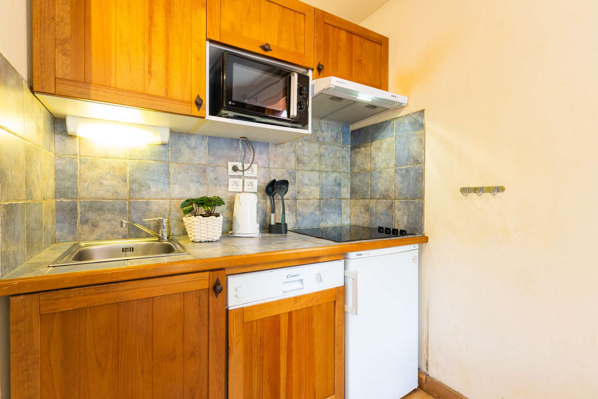 _clients_106517002_photos_494d_7930253