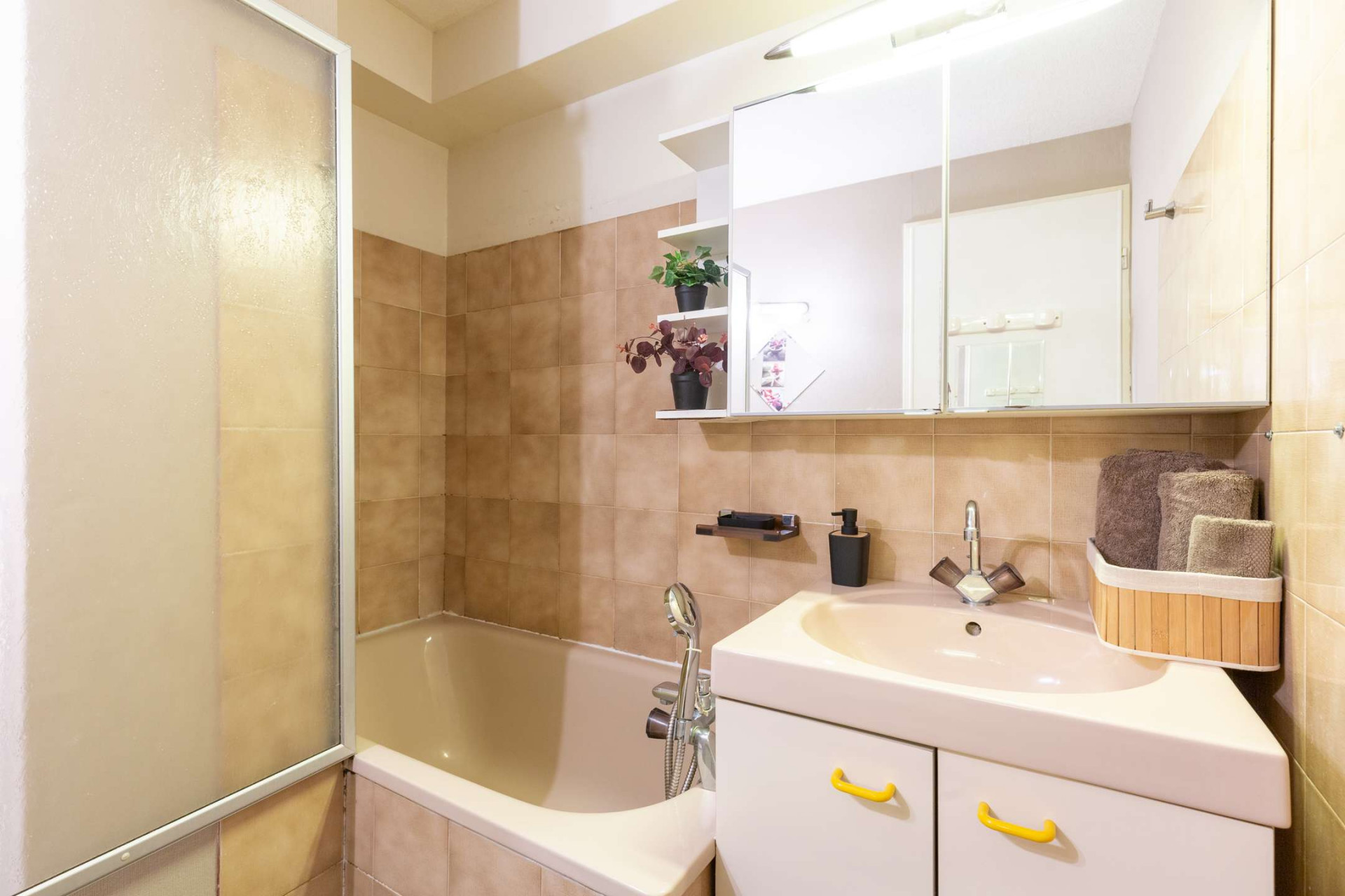 _clients_106517002_photos_571f_9292981