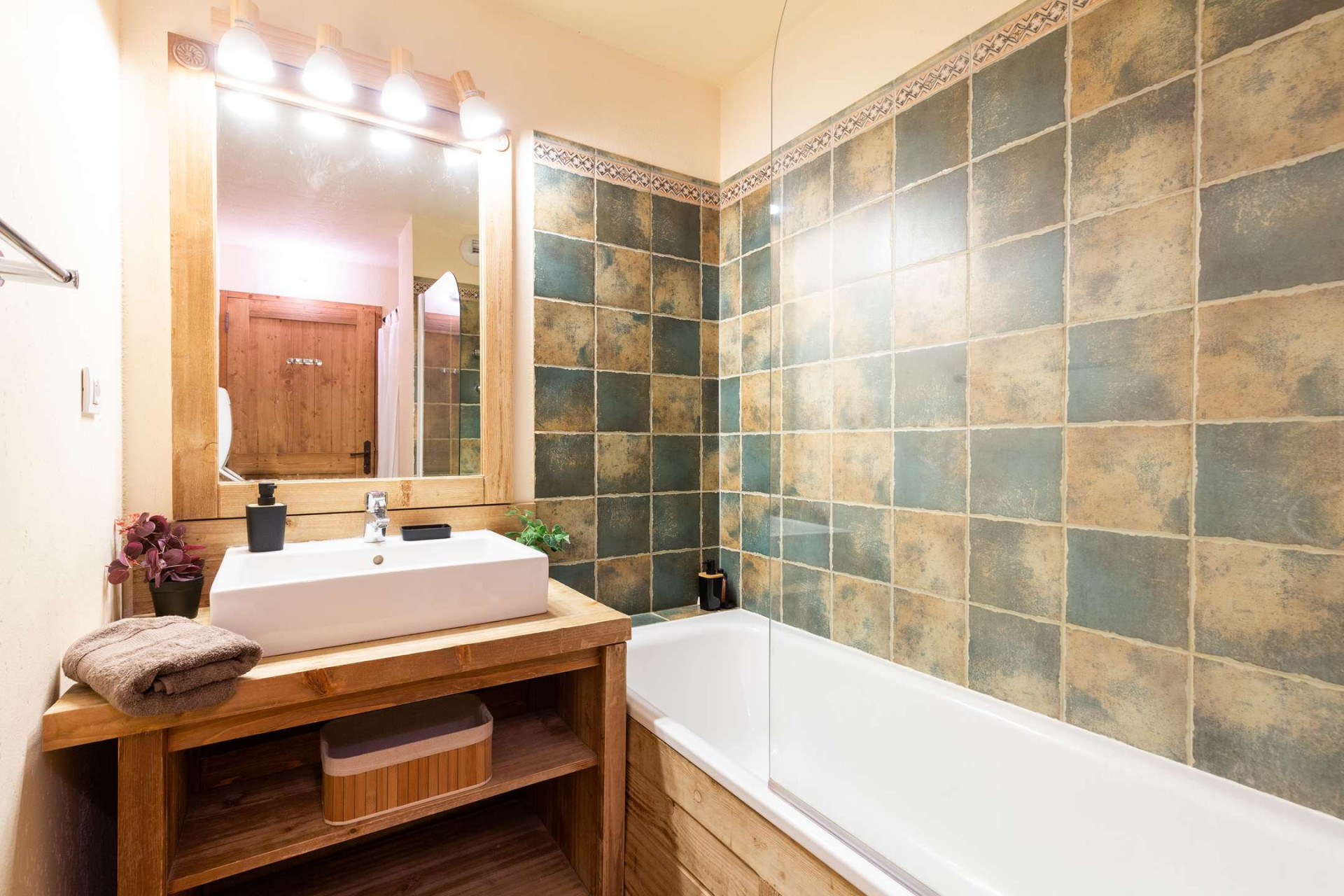 _clients_106517002_photos_589h_8446059