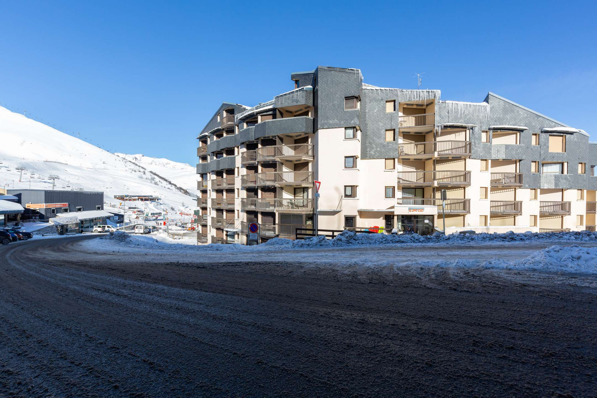 _clients_106517002_photos_591j_8009800 _clients_106517002_photos_591j_8009800