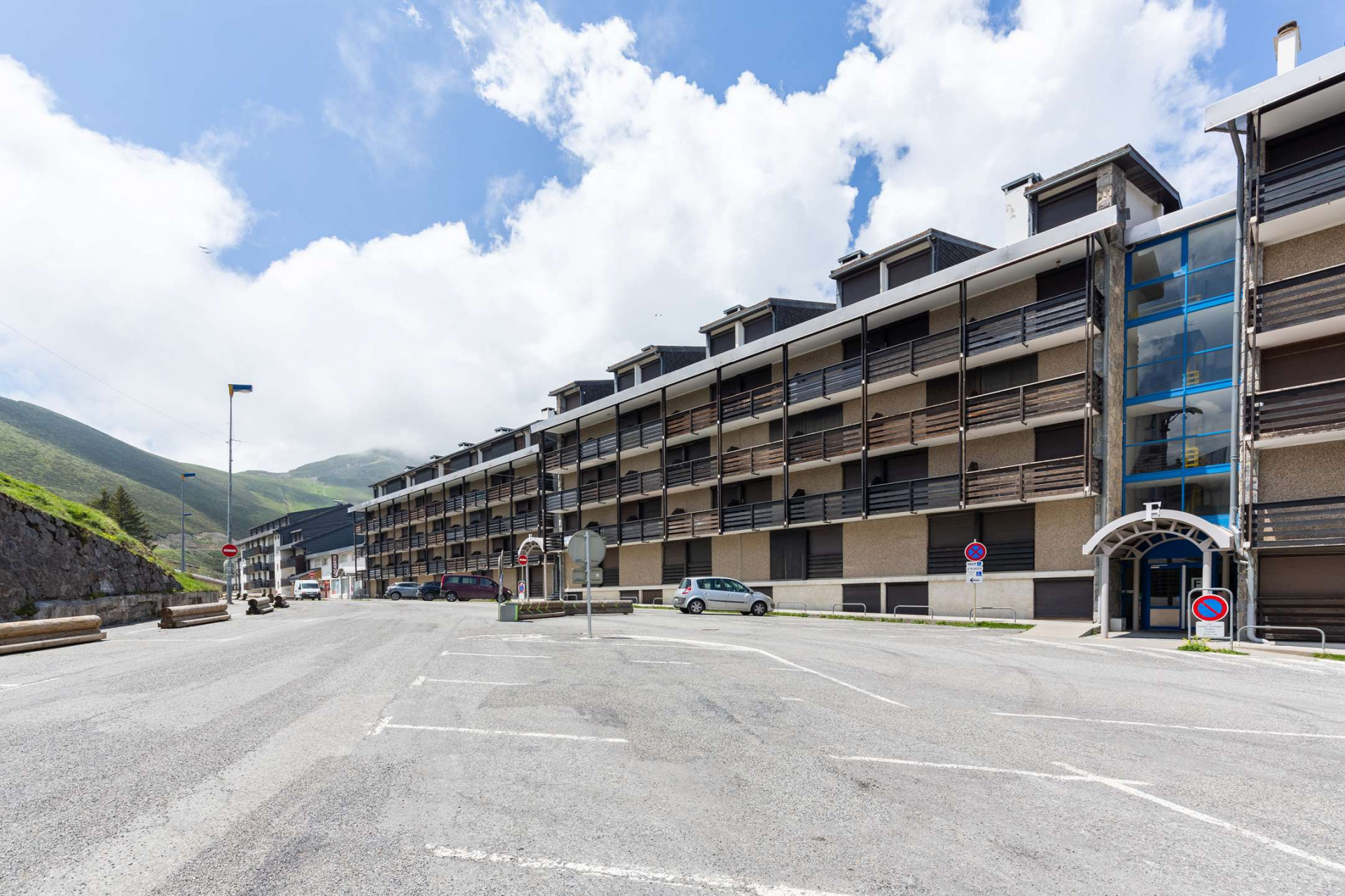 _clients_106517002_photos_599j_8217659