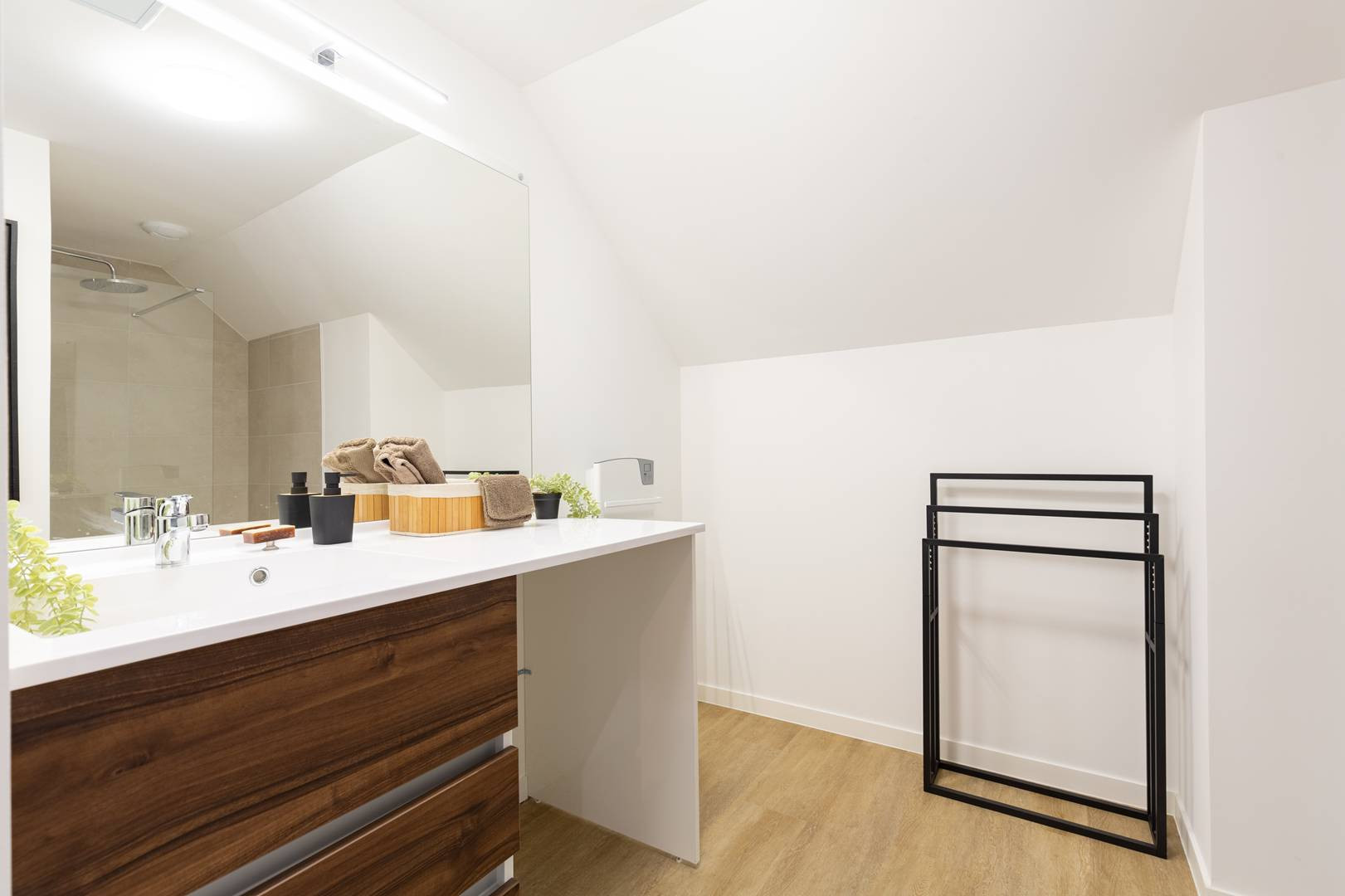 _clients_106517002_photos_619n_8470494