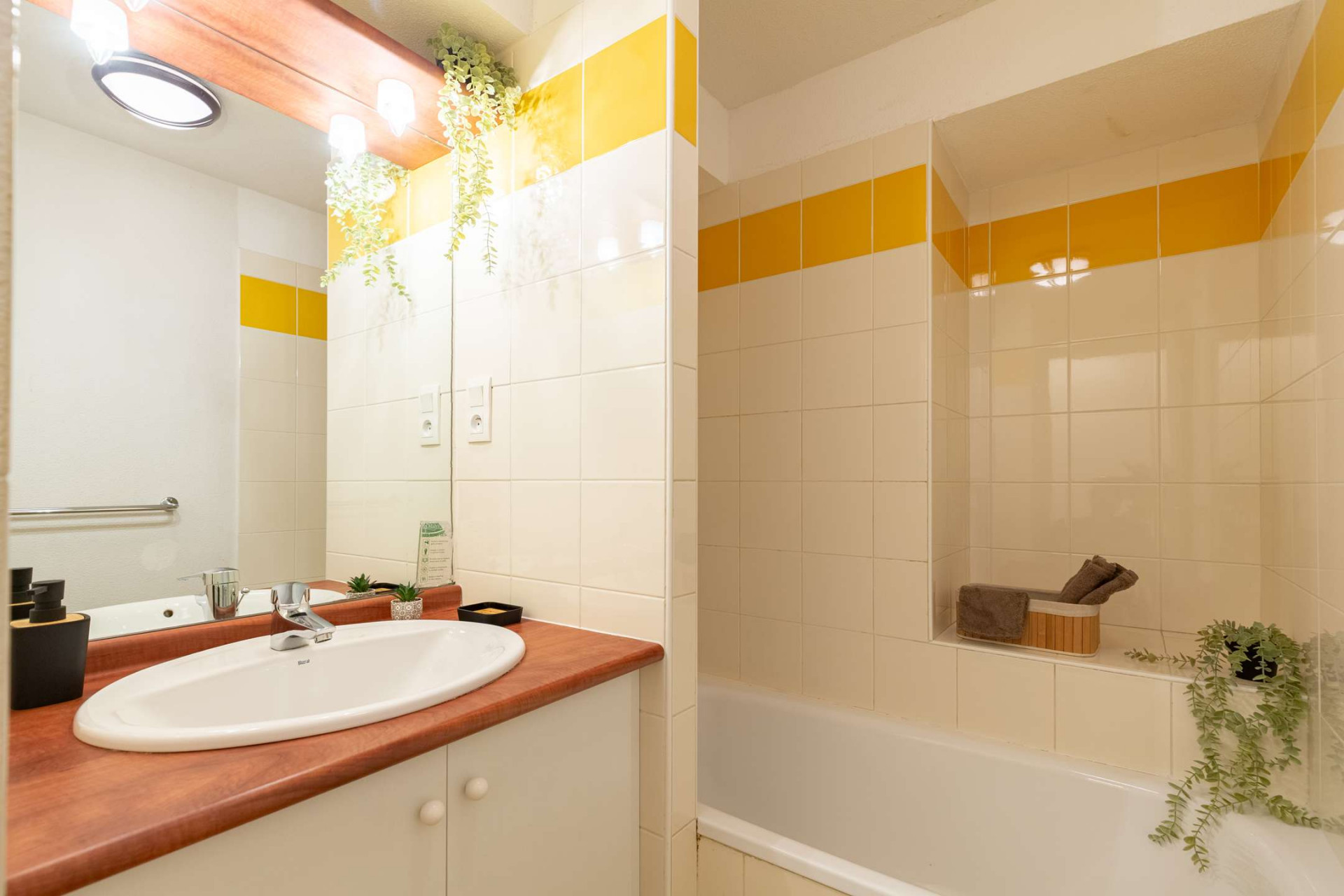 _clients_106517002_photos_629c_8668504