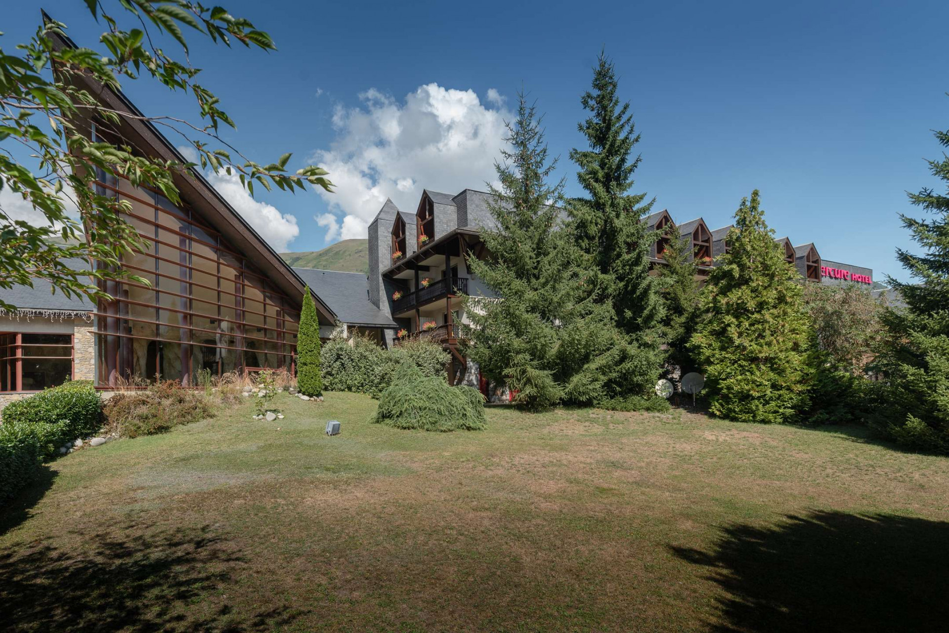 _clients_106517002_photos_652o_9430904
