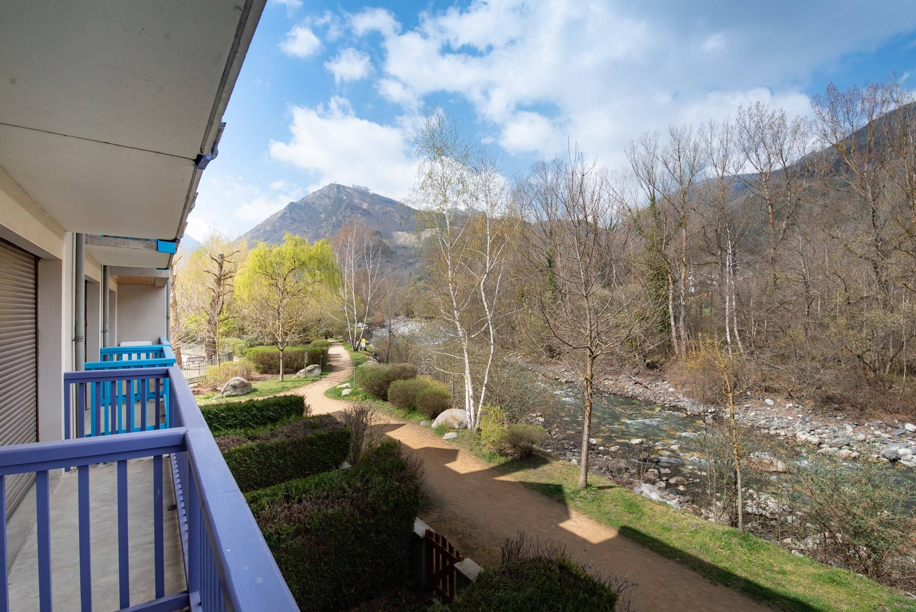 _clients_106517002_photos_82i_7827399