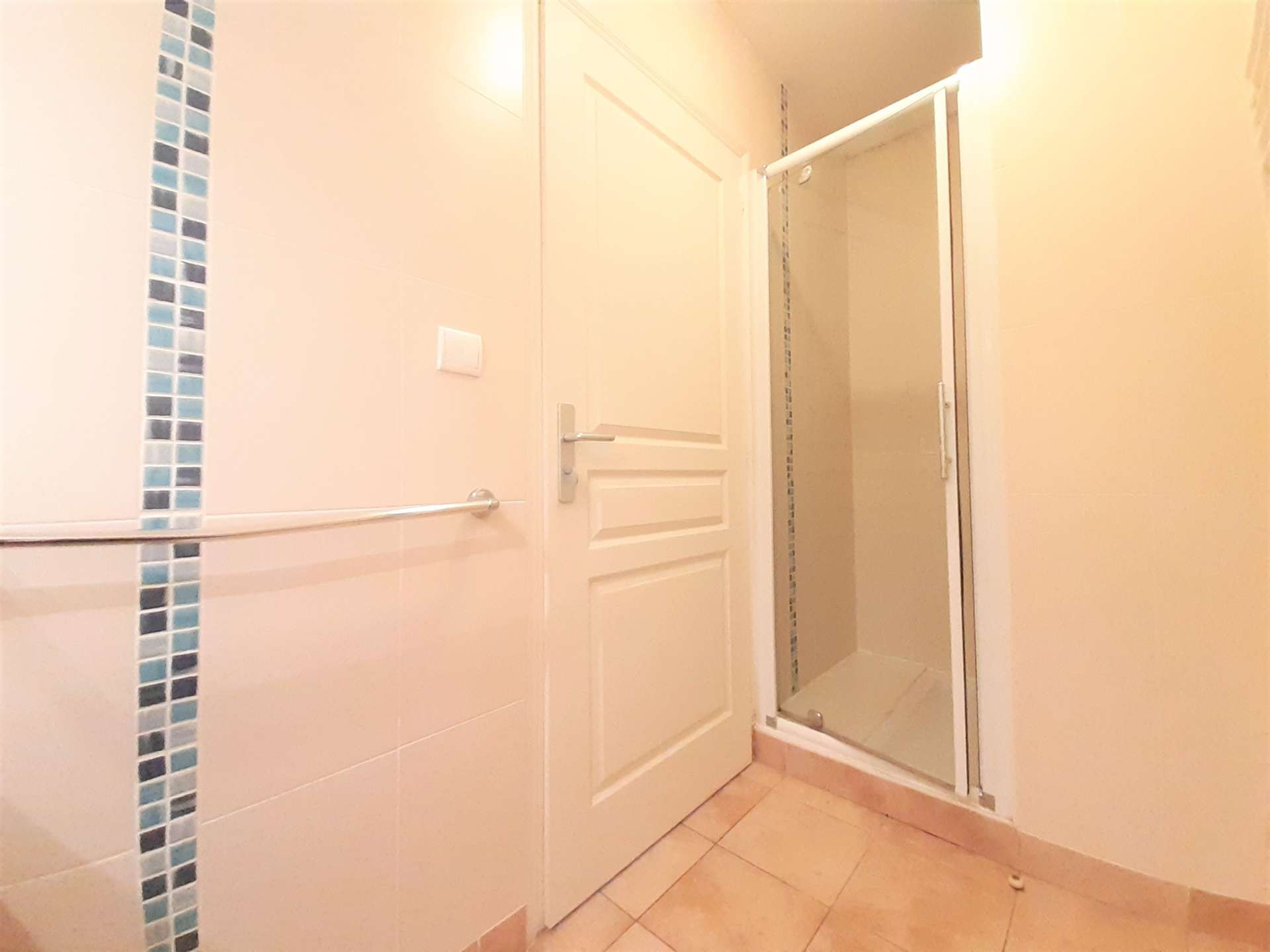 _clients_106517003_photos_383k_7732306