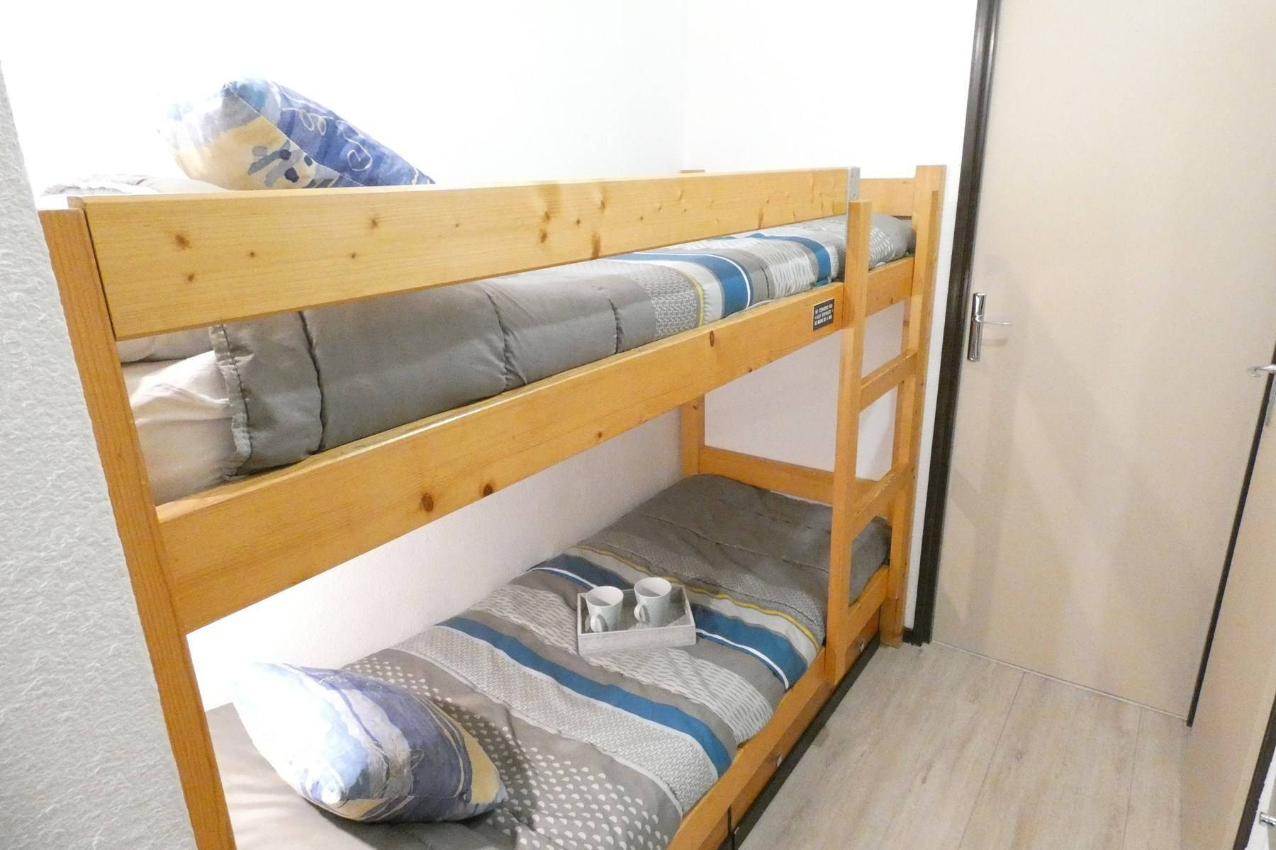 _clients_106517003_photos_702i_8256443