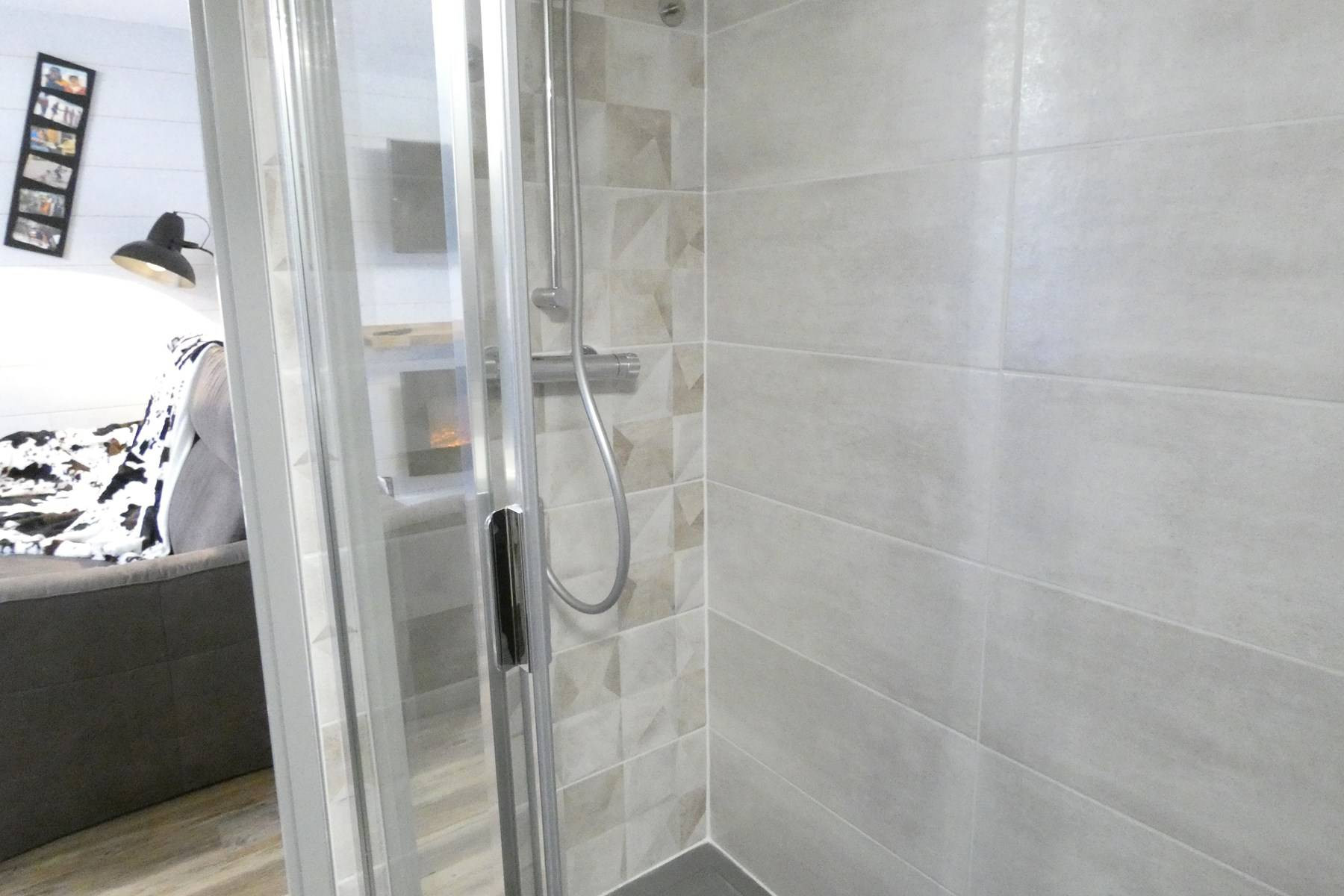 _clients_106517003_photos_711l_8364443