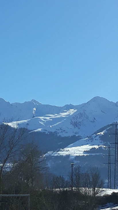 vue-montagnes-depuis-la-maison-5990748