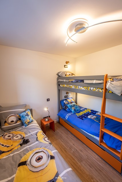 BRUN Chalet Cosy @Birrien chambre 3 lits en 80 WEB