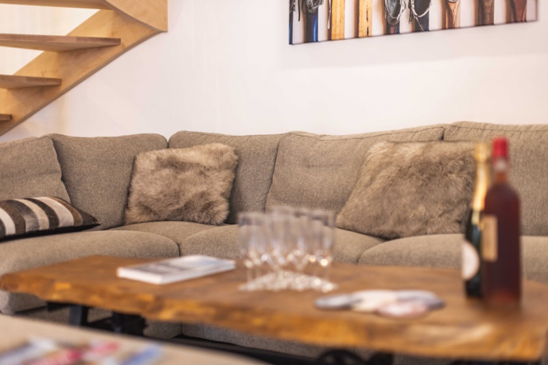 230 232 lerioumajou salon web
