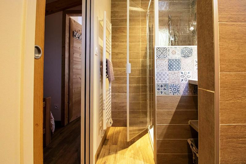 Artigues appt maison salle de bains