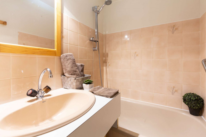 _clients_106517002_photos_12h_7835841