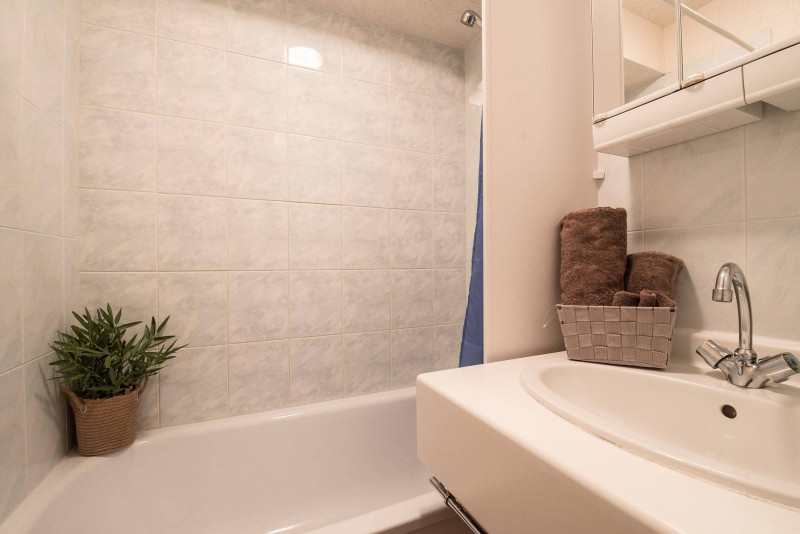 _clients_106517002_photos_160i_8551672