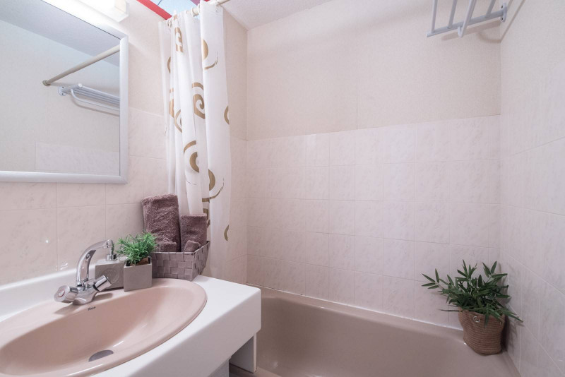 _clients_106517002_photos_181l_7922700