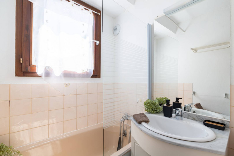 _clients_106517002_photos_30h_7818493