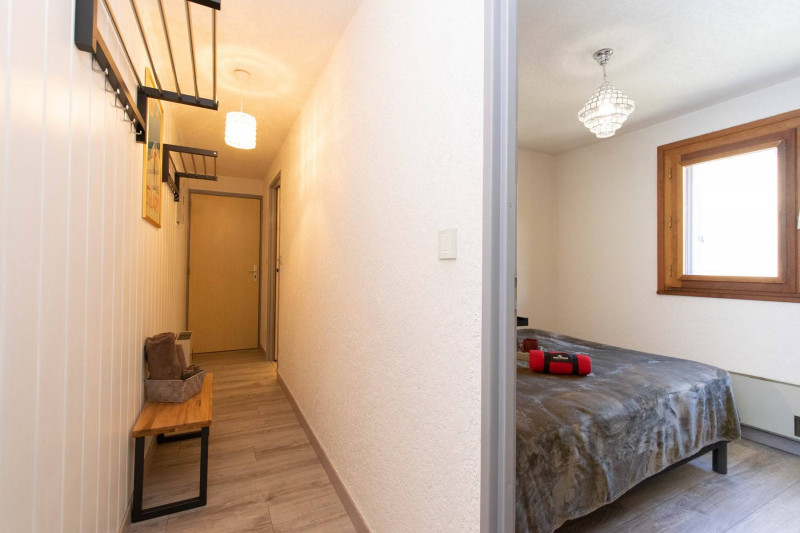 _clients_106517002_photos_337m_7812523