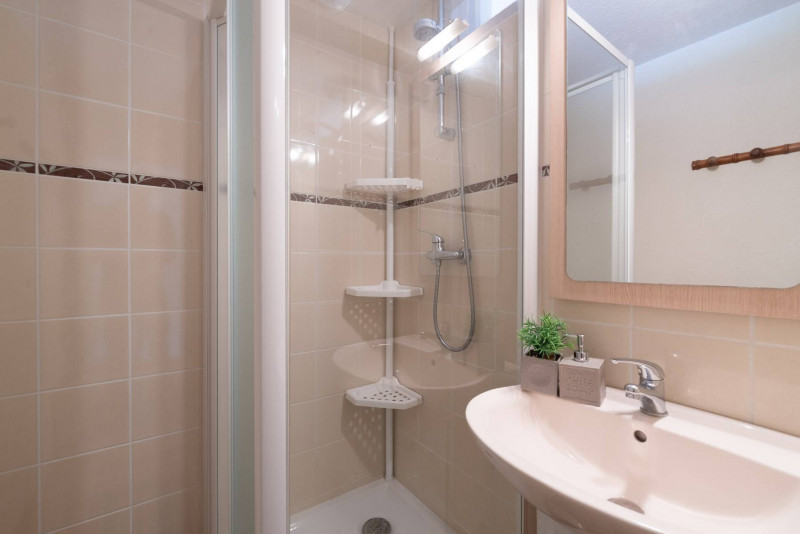 _clients_106517002_photos_341j_8486338 _clients_106517002_photos_341j_8486338