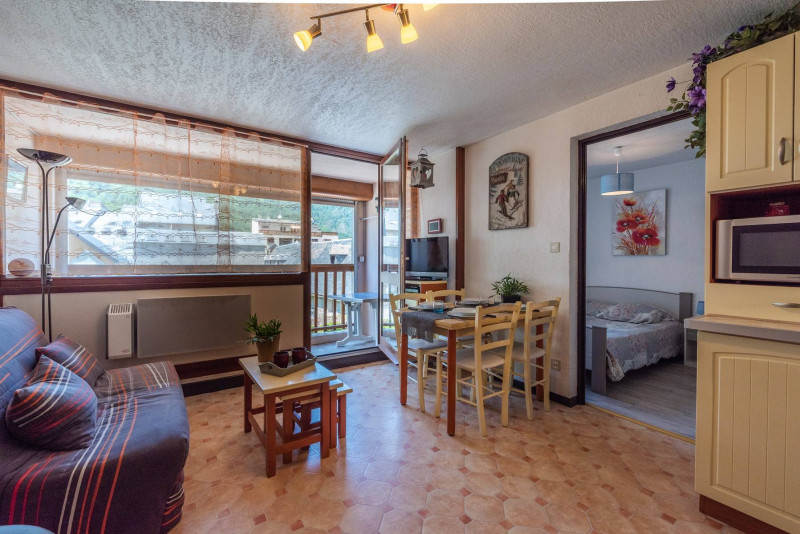 _clients_106517002_photos_353d_8178975 _clients_106517002_photos_353d_8178975