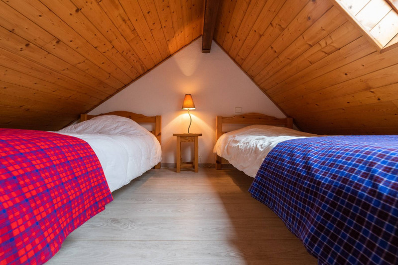 _clients_106517002_photos_399j_8075475