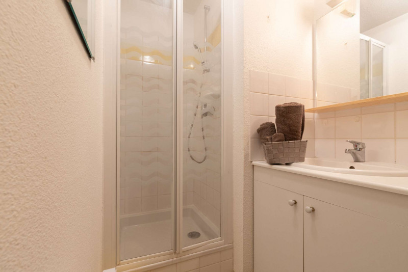 _clients_106517002_photos_412k_8630730