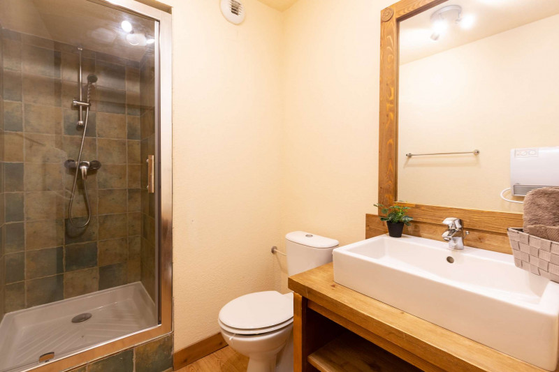 _clients_106517002_photos_492j_8198216