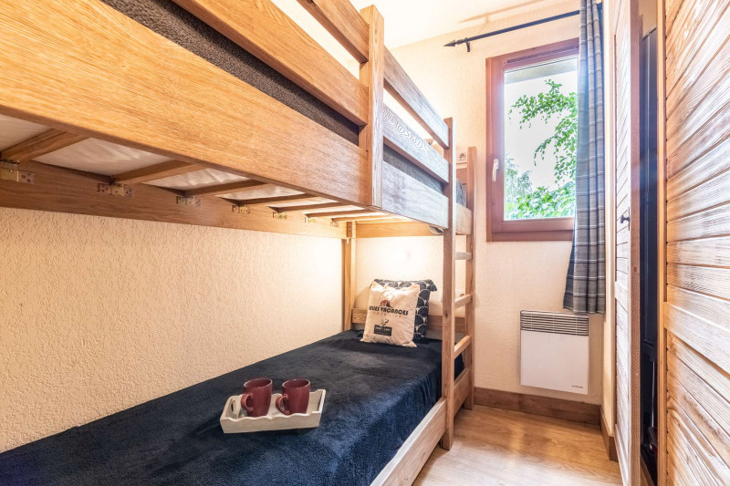 _clients_106517002_photos_502e_8180018 _clients_106517002_photos_502e_8180018