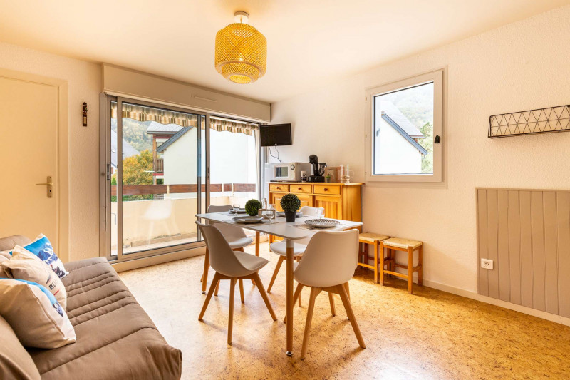 _clients_106517002_photos_535f_8511546