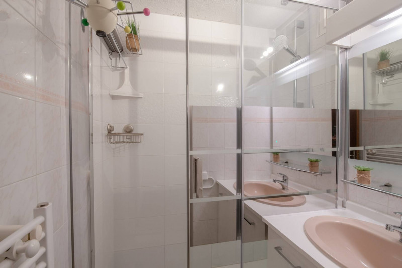 _clients_106517002_photos_55i_8355623