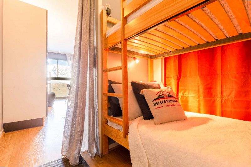 _clients_106517002_photos_573d_8541975 _clients_106517002_photos_573d_8541975