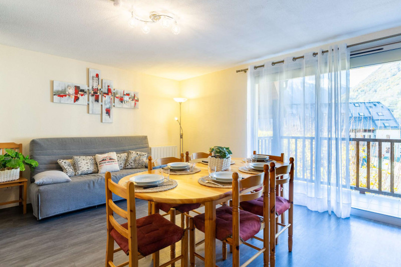 _clients_106517002_photos_582a_7961316 _clients_106517002_photos_582a_7961316