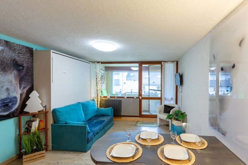 _clients_106517002_photos_596a_7955456