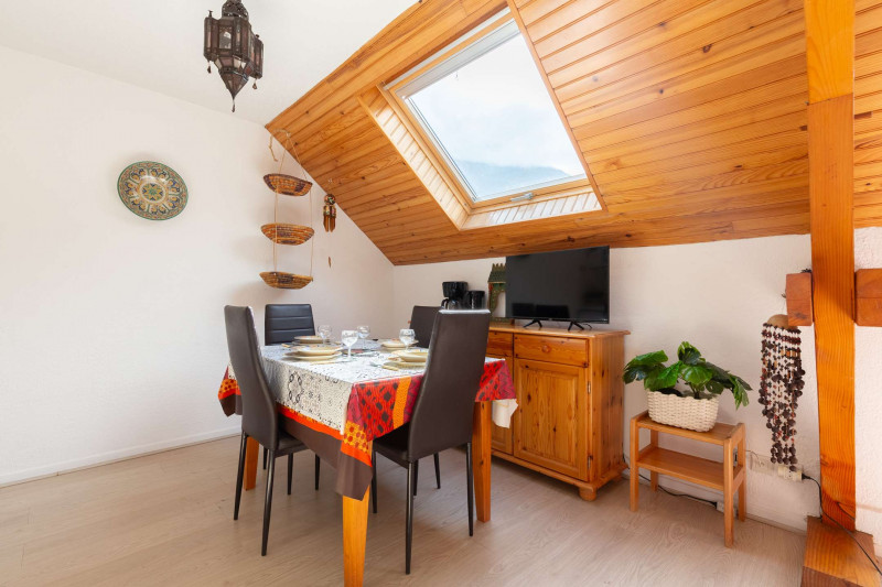 _clients_106517002_photos_604b_8440237