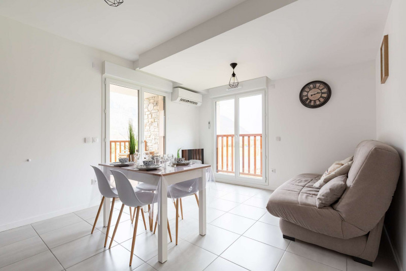 _clients_106517002_photos_646c_8181476 _clients_106517002_photos_646c_8181476