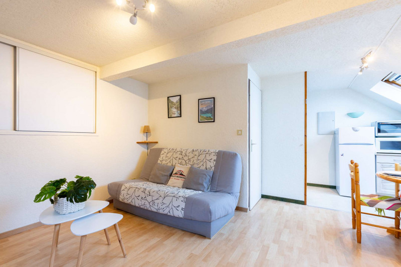 _clients_106517002_photos_647c_7895006 _clients_106517002_photos_647c_7895006