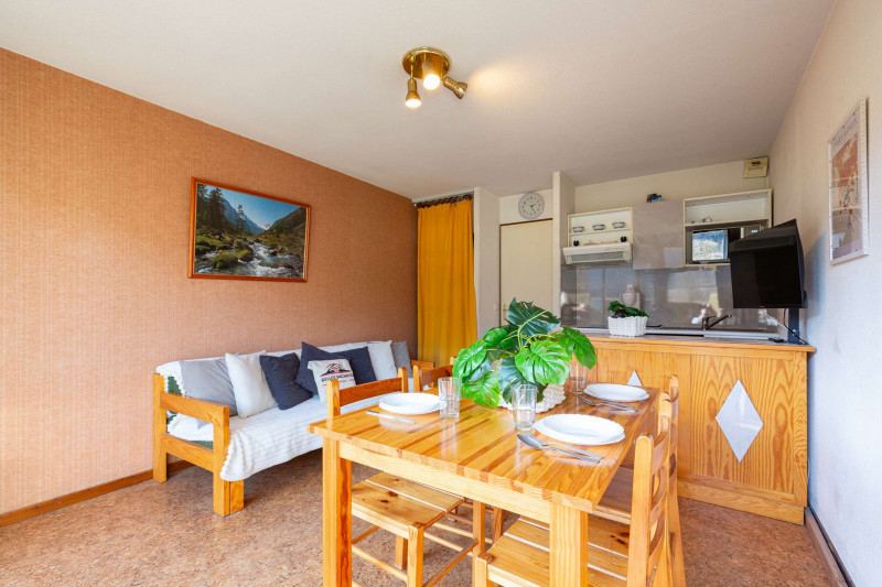 _clients_106517002_photos_649b_8193717