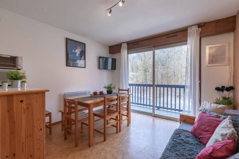 _clients_106517002_photos_82a_8084056