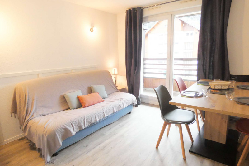 _clients_106517003_photos_697a_7853055